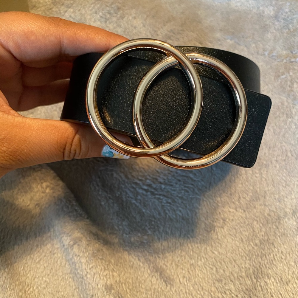 Black belt with gold double circle buckle